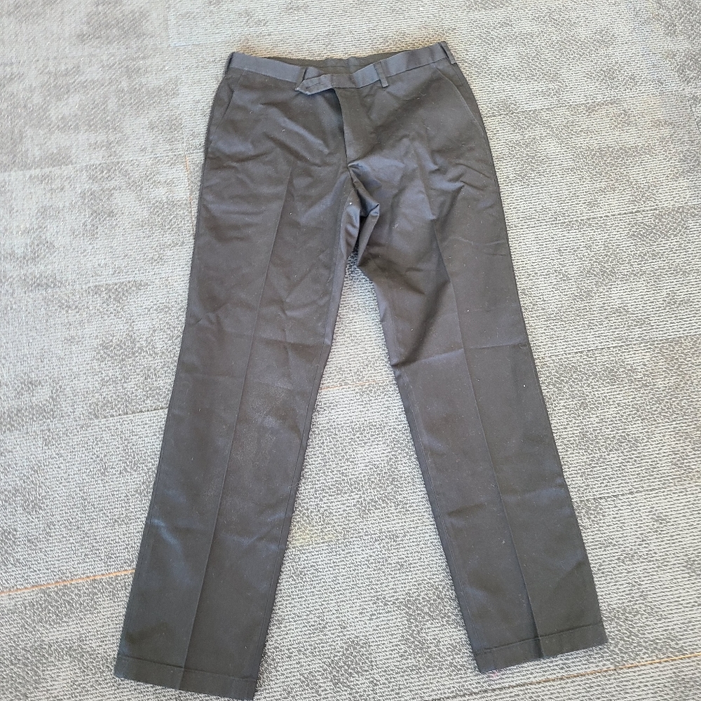Jos A Banks, Travelers Coll, Tailored Fit 34" x 32" Khaki Twill Pants